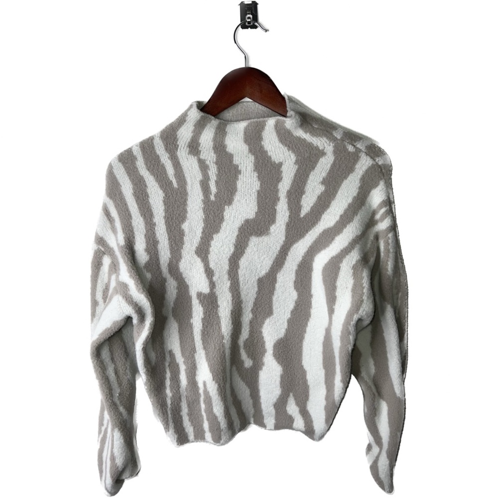 Express Ivory Pullover Sweater B14 - image 1